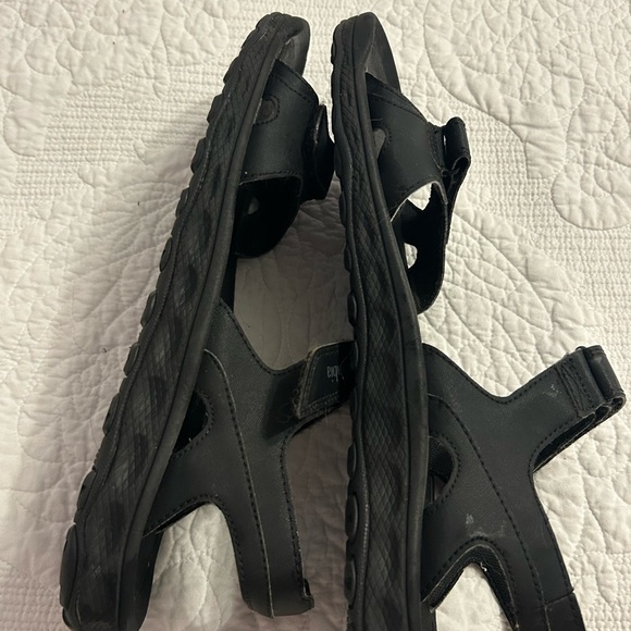 Columbia Men's Black Footwear - Picture 3 of 4